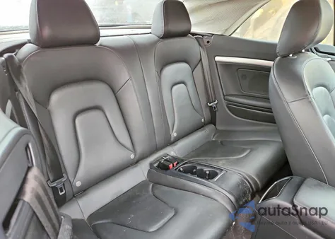 2011 Audi A5 Premium z USA, uszkodzony, nr VIN WAUCFAFH3BN002360